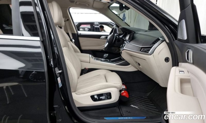 BMW X7 xDrive i40 Design Pure Excellence 7-Seater