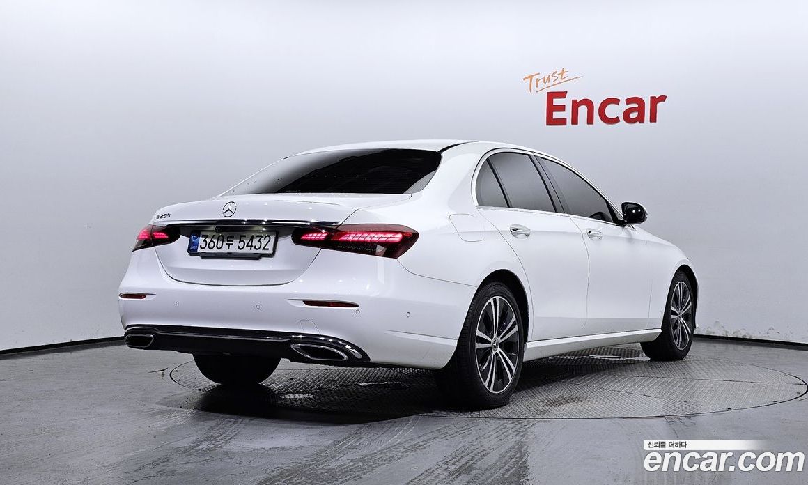 Mercedes Benz E-Class E250 Avantgarde