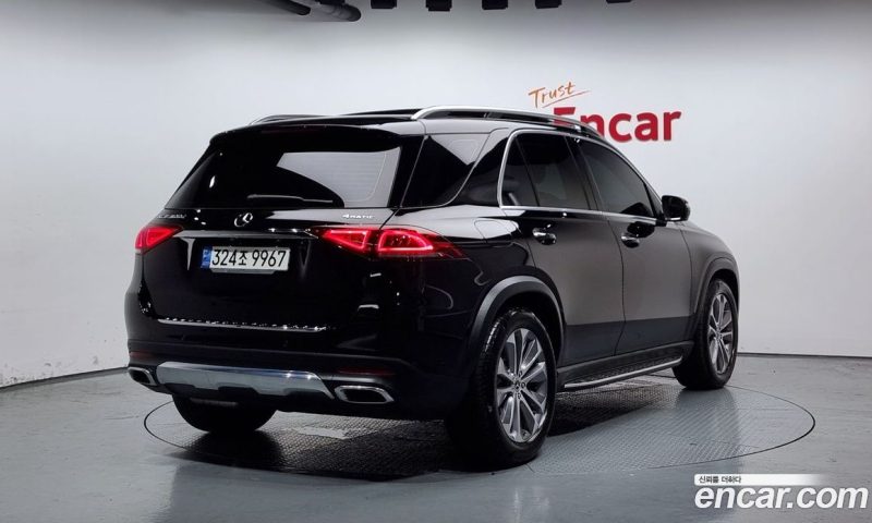 Mercedes Benz GLE-Class GLE300d 4MATIC