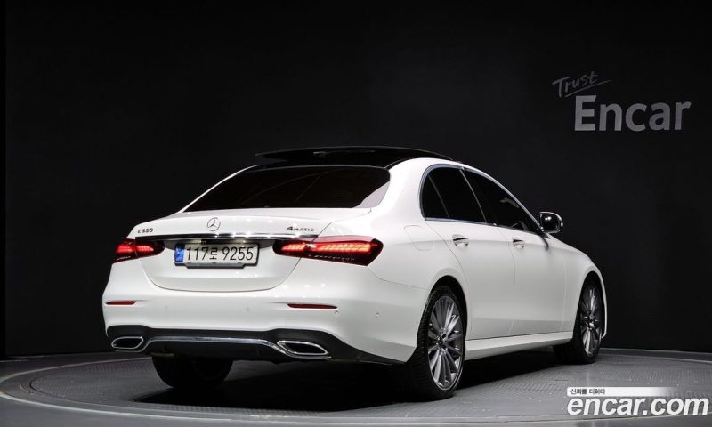 Mercedes Benz E-Class E350 4MATIC AMG Line