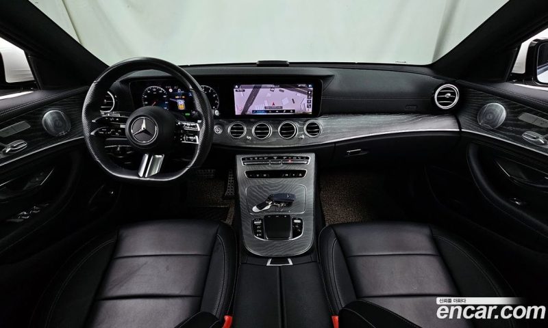 Mercedes Benz E-Class E350 4MATIC AMG Line