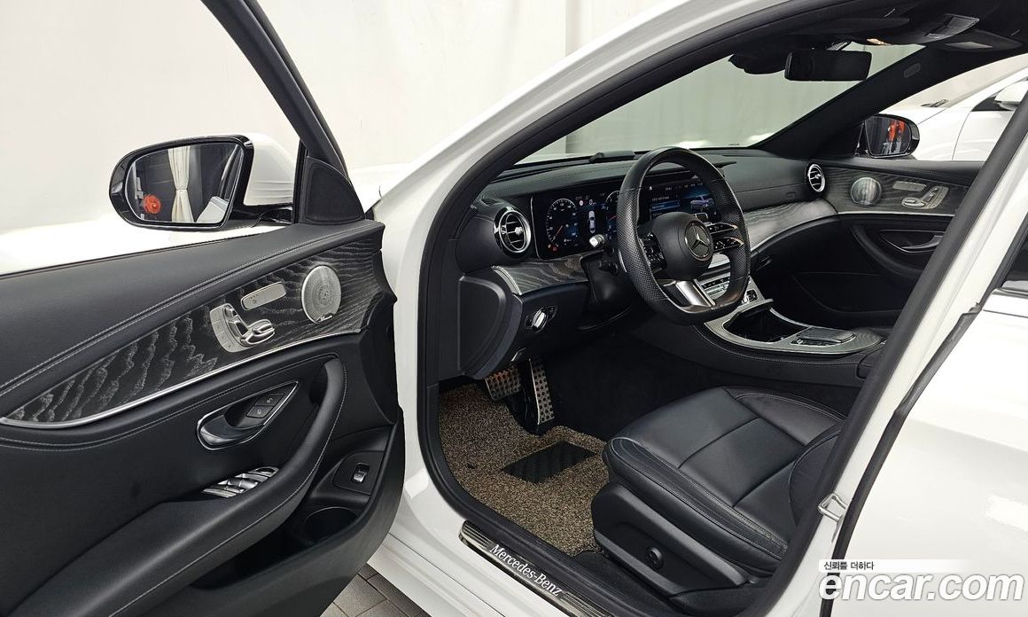 Mercedes Benz E-Class E350 4MATIC AMG Line