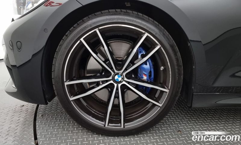 BMW 3-Series i320 Touring M Sports