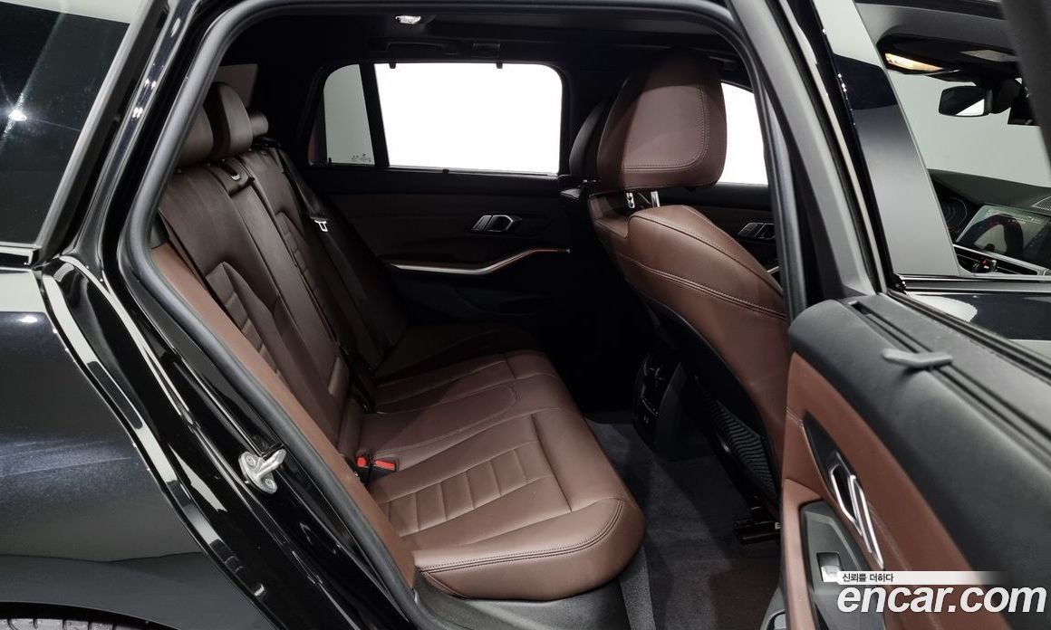 BMW 3-Series i320 Touring M Sports