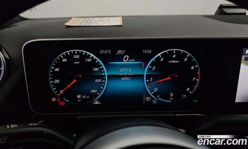 Mercedes Benz GLA-Class GLA250 4MATIC
