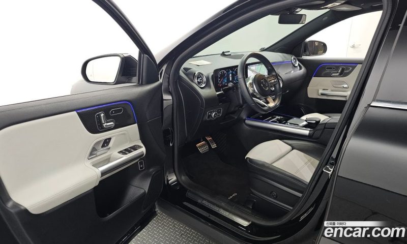 Mercedes Benz GLA-Class GLA250 4MATIC