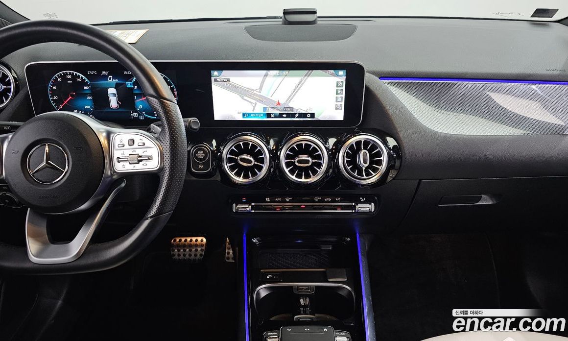 Mercedes Benz GLA-Class GLA250 4MATIC