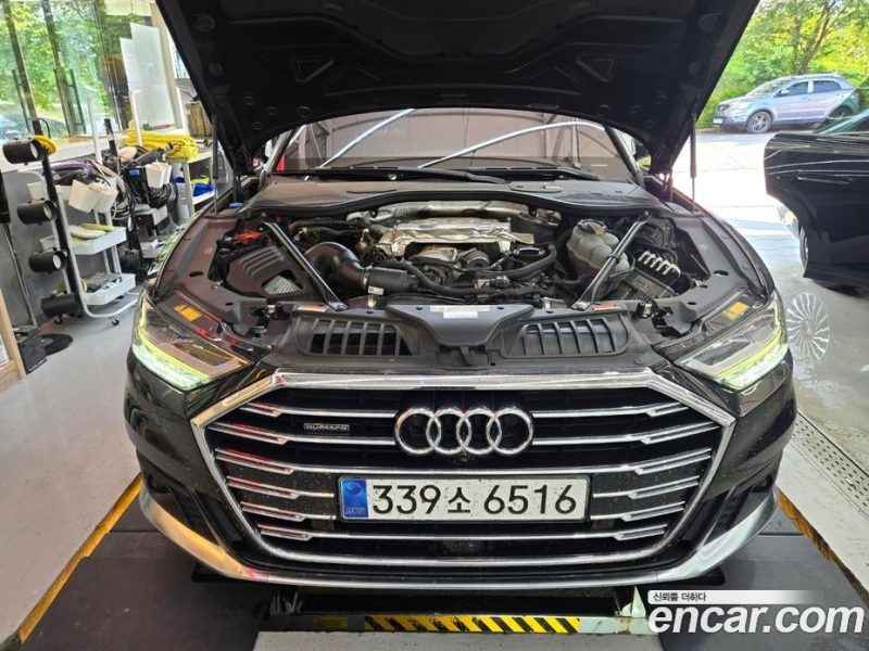 Audi A8 55 TFSI Quattro LWB