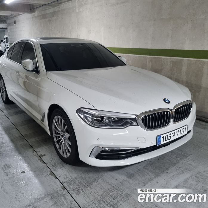 BMW 5-Series i520 Luxury