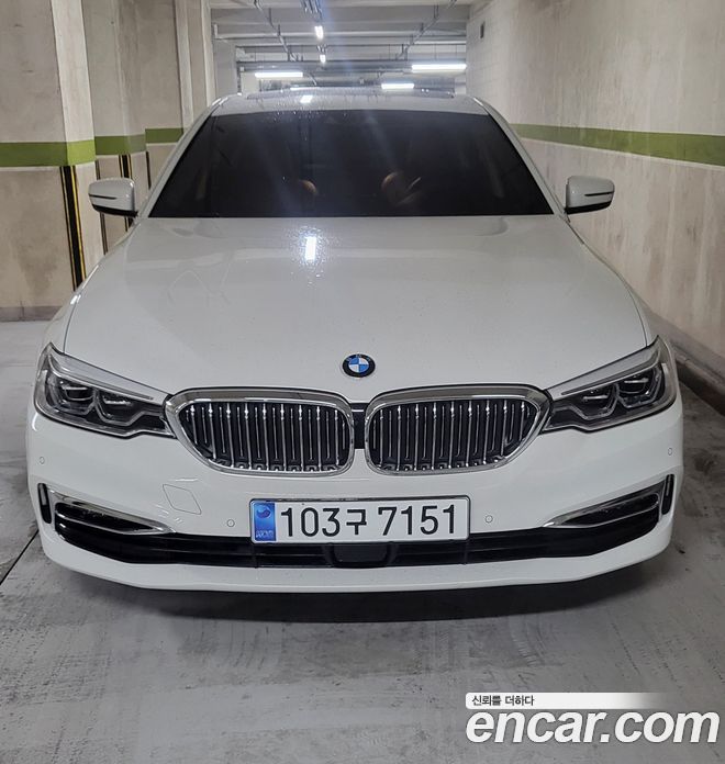 BMW 5-Series i520 Luxury