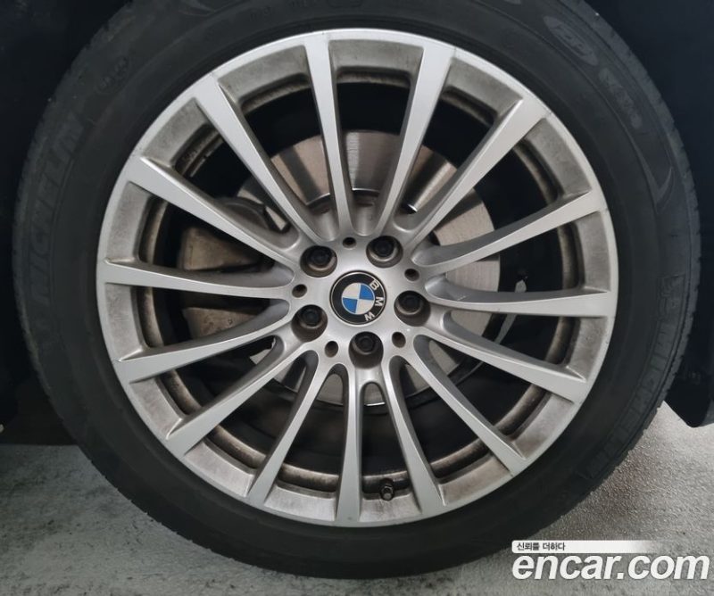 BMW 5-Series i520 Luxury