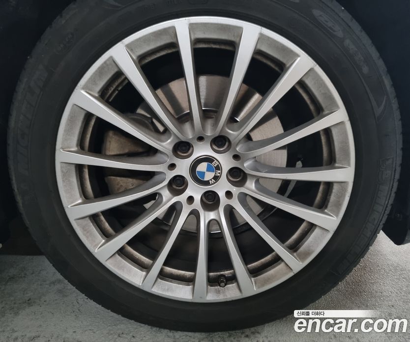 BMW 5-Series i520 Luxury