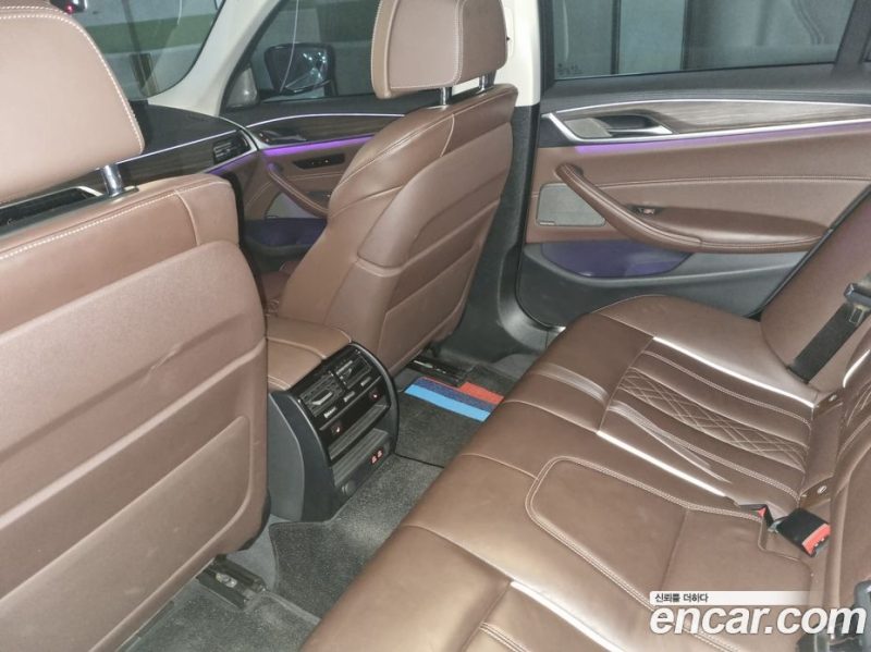 BMW 5-Series i520 Luxury