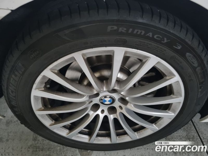 BMW 5-Series i520 Luxury