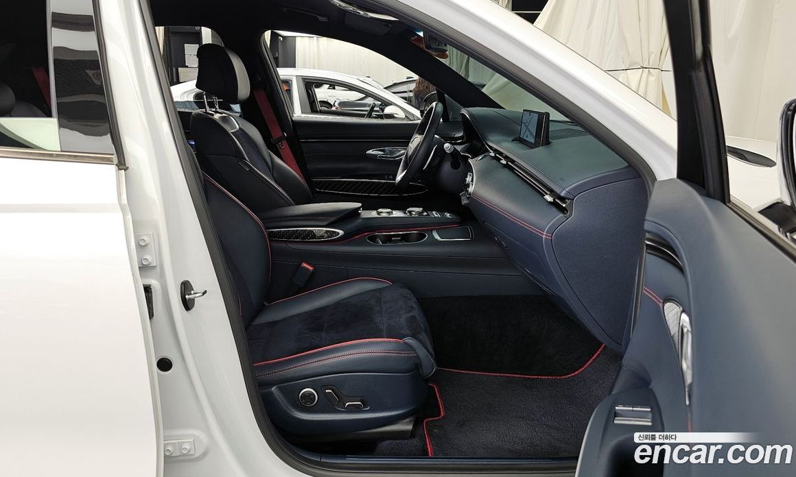 Genesis GV70 2.5T Gasoline 2WD
