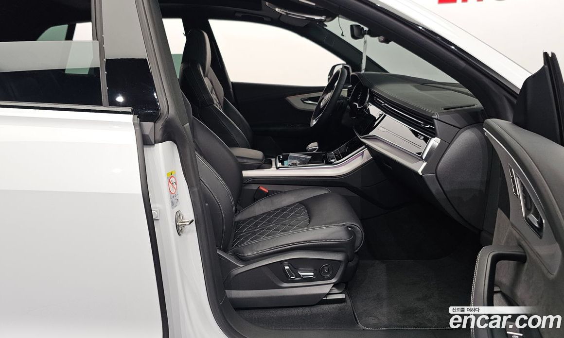 Audi Q8 55 TFSI Quattro Premium