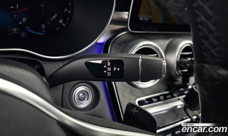 Mercedes Benz C-Class C200 AMG Line