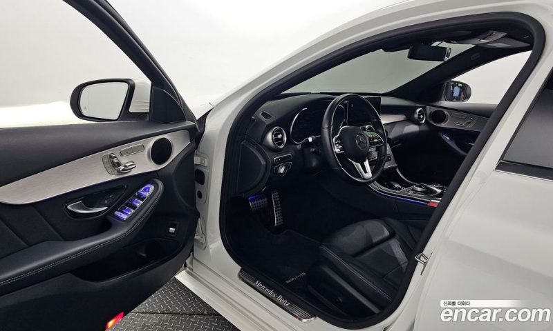 Mercedes Benz C-Class C200 AMG Line