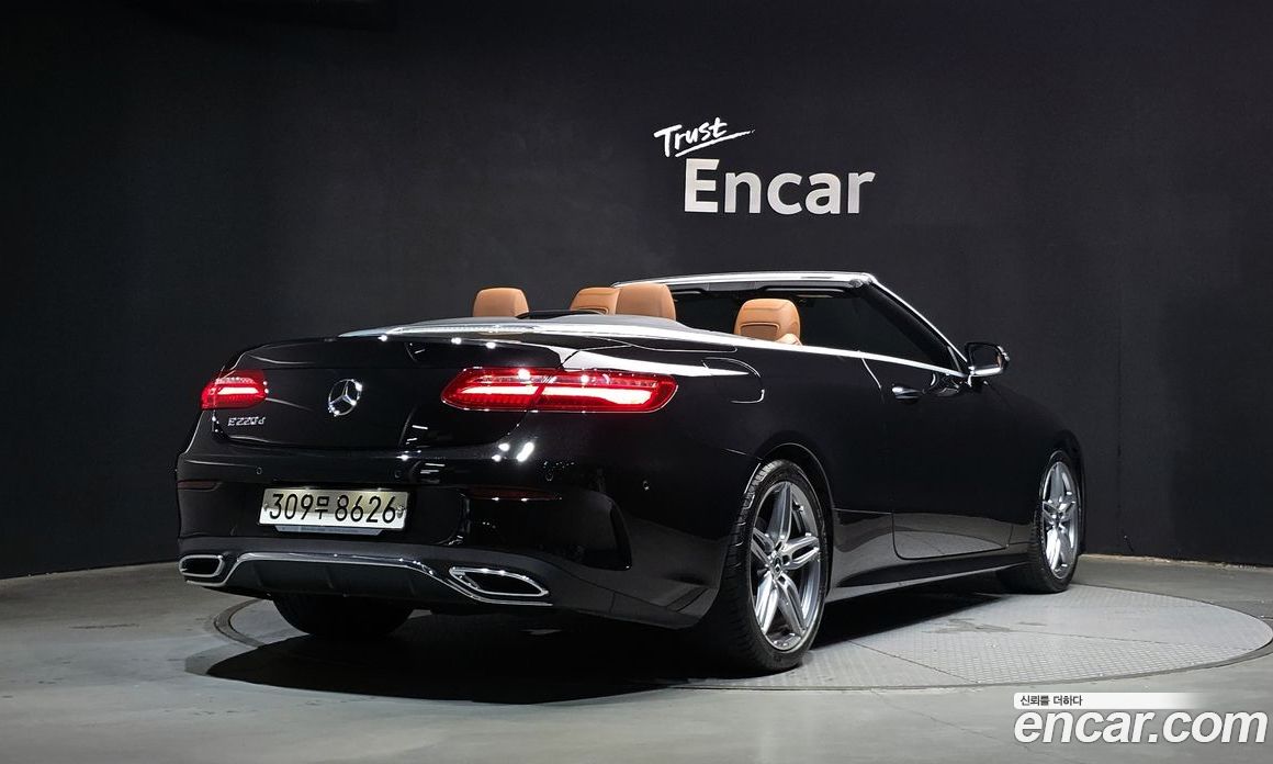 Mercedes Benz E-Class E220d Cabriolet