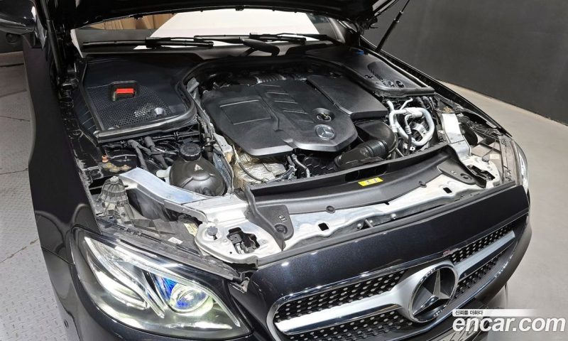 Mercedes Benz E-Class E220d Cabriolet