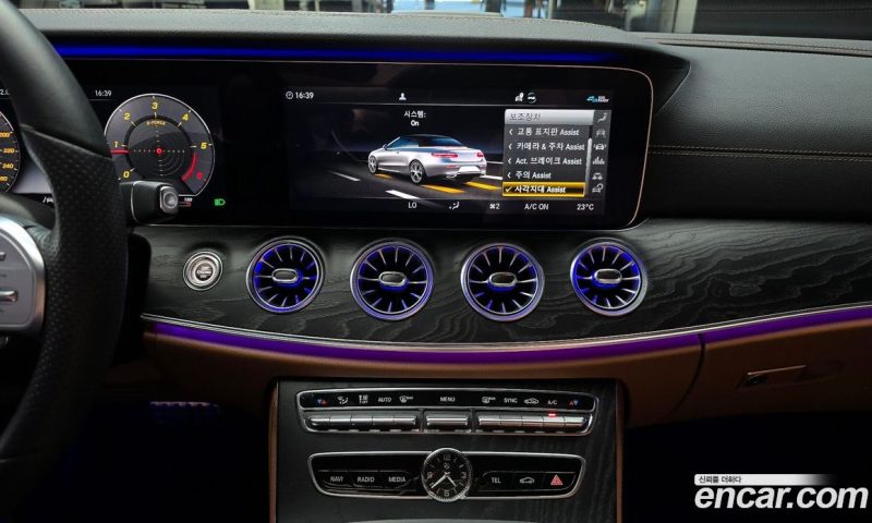 Mercedes Benz E-Class E220d Cabriolet