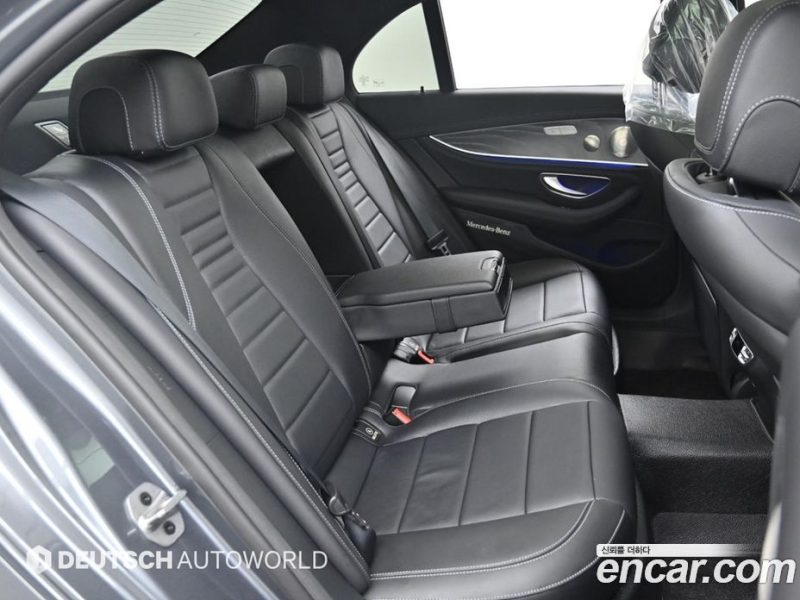 Mercedes Benz E-Class E350 4MATIC AMG Line