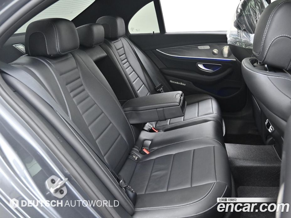 Mercedes Benz E-Class E350 4MATIC AMG Line