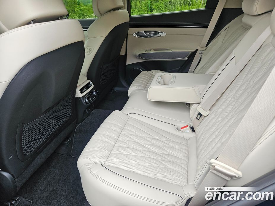 Genesis GV70 2.5T Gasoline 2WD