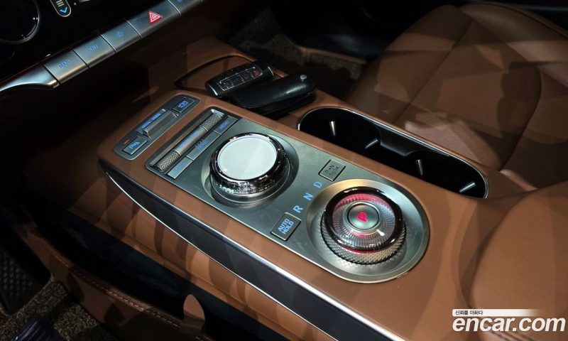 Genesis GV70 2.5T Gasoline 2WD