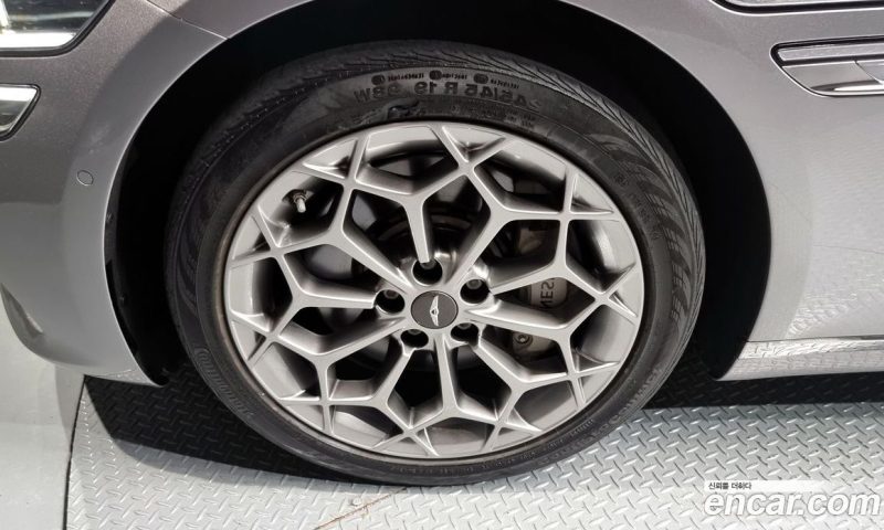 Genesis G80 Gasoline 2.5 Turbo 2WD