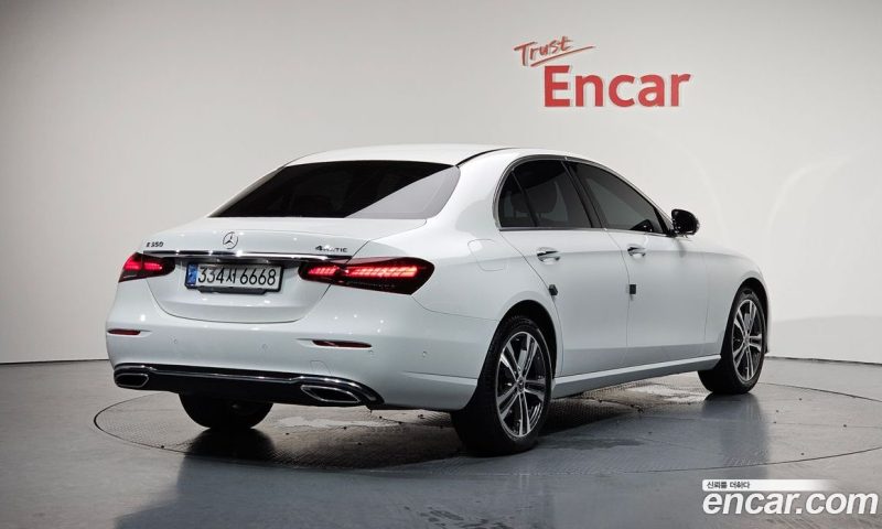 Mercedes Benz E-Class E350 4MATIC Avantgarde