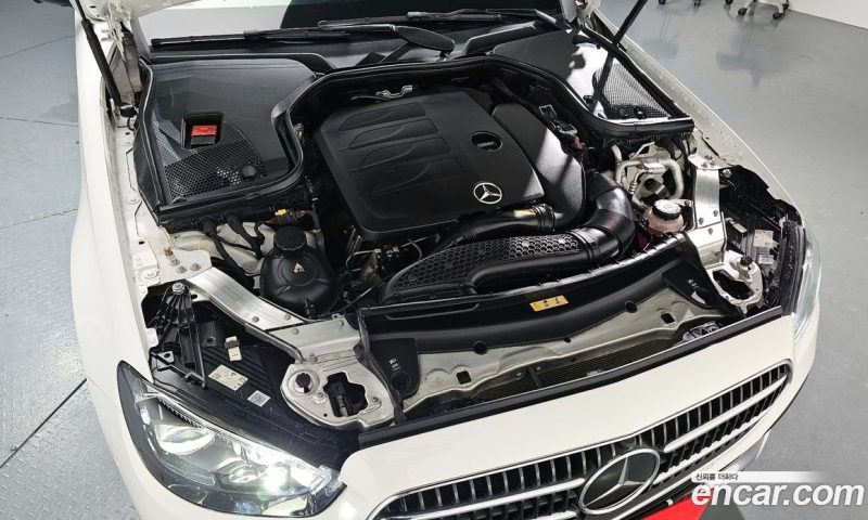 Mercedes Benz E-Class E350 4MATIC Avantgarde