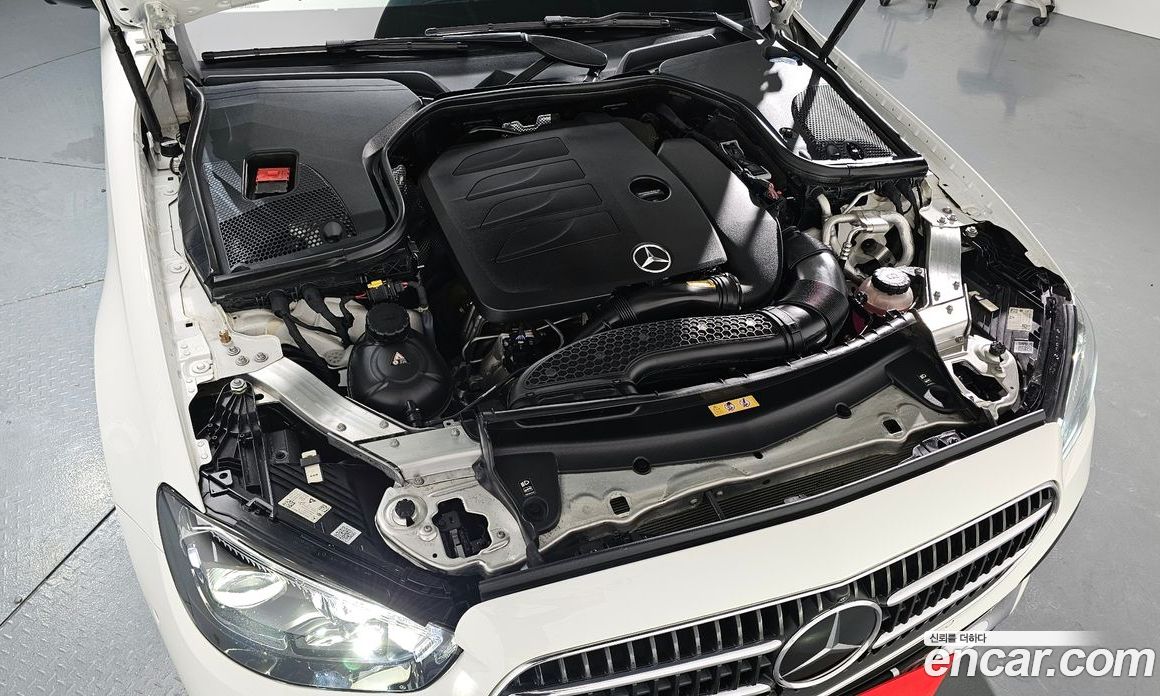 Mercedes Benz E-Class E350 4MATIC Avantgarde