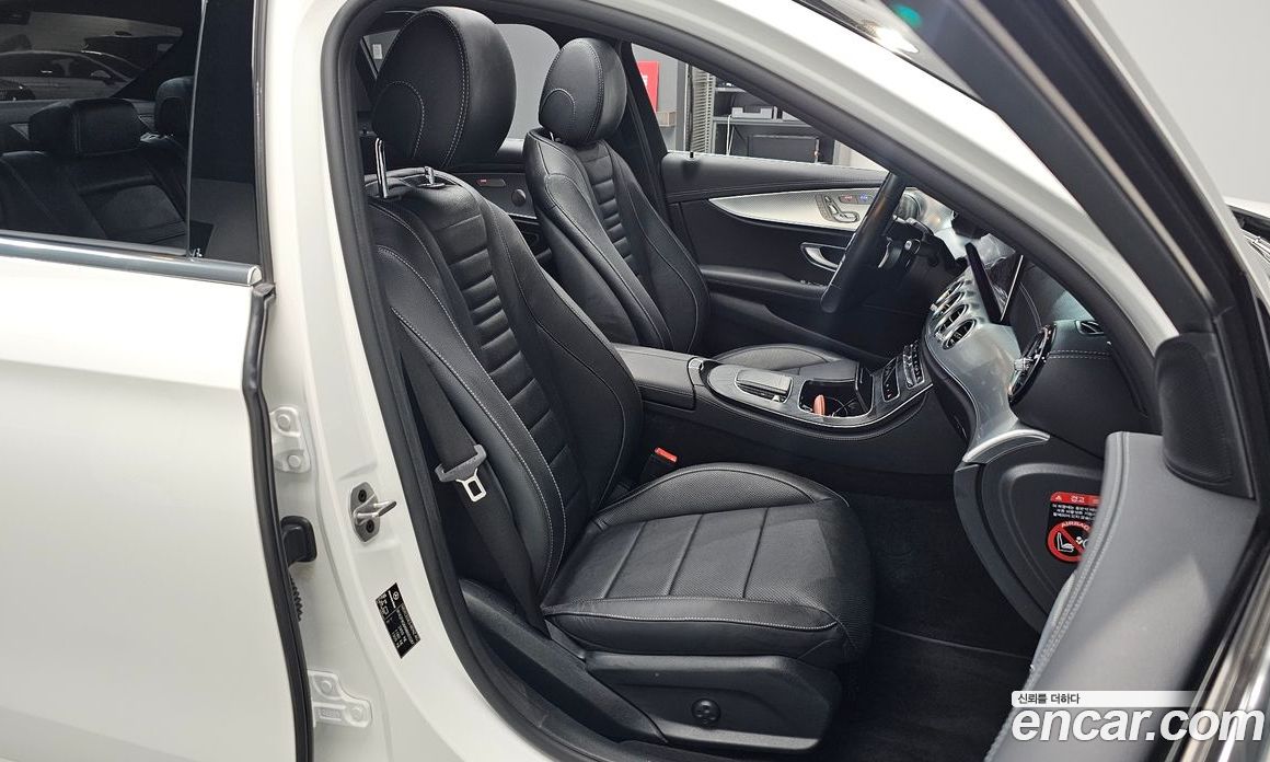 Mercedes Benz E-Class E350 4MATIC Avantgarde