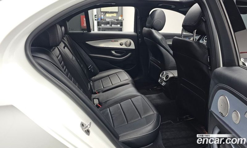 Mercedes Benz E-Class E350 4MATIC Avantgarde