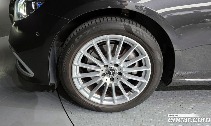 Mercedes Benz E-Class E250 Exclusive