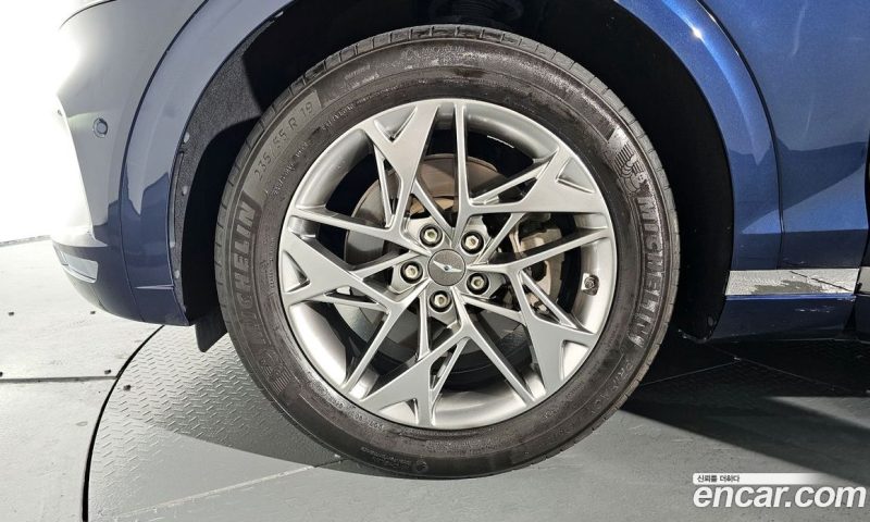 Genesis GV70 2.5T Gasoline AWD