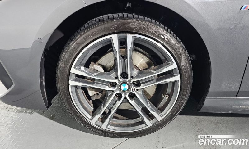 BMW 2-Series i220 M Sports