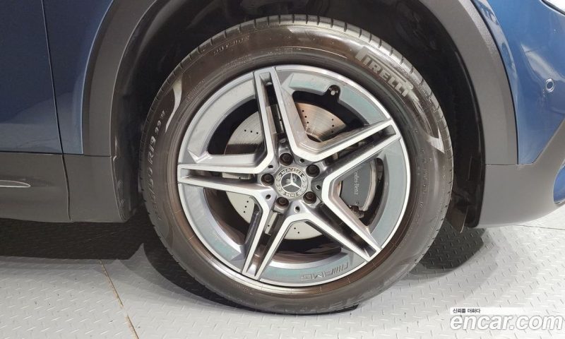 Mercedes Benz GLB-Class GLB250 4MATIC