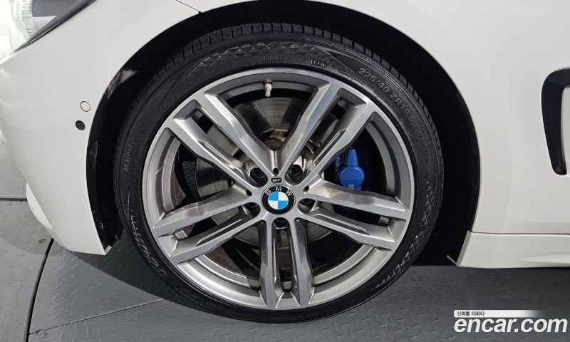 BMW 4-Series i430 M Sport Convertible