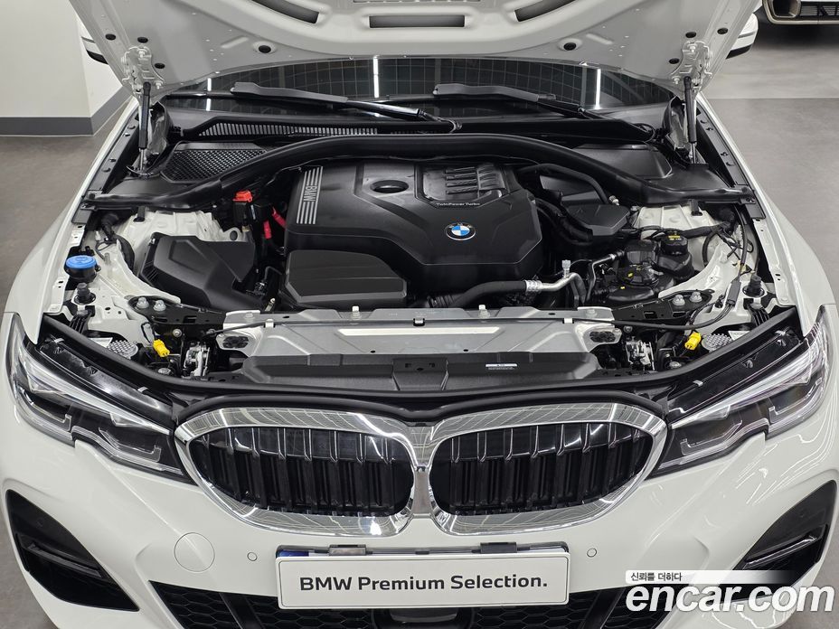 BMW 3-Series i320 M Sport