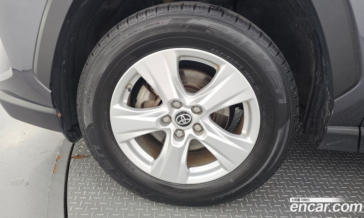 Toyota RAV4 2.5 2WD Hybrid