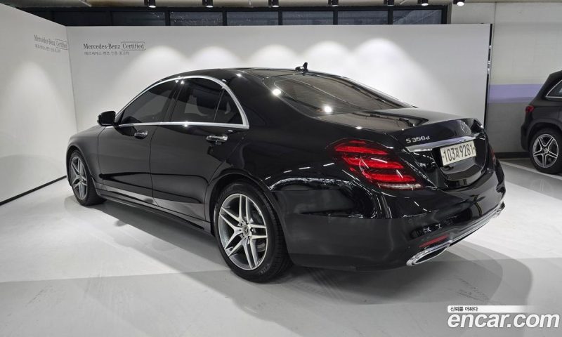 Mercedes Benz S-Class S350 D 4MATIC AMG Line