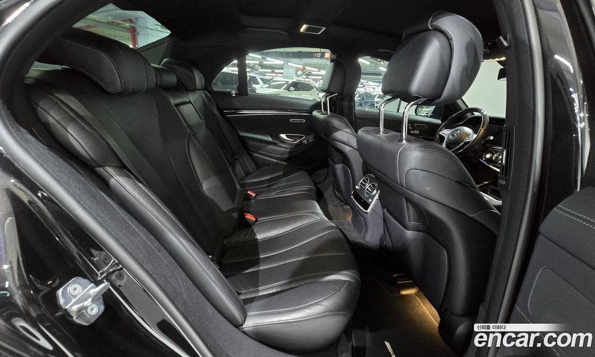 Mercedes Benz S-Class S350 D 4MATIC AMG Line