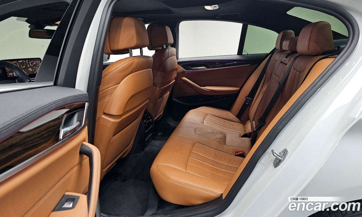BMW 5-Series i520 M Sport