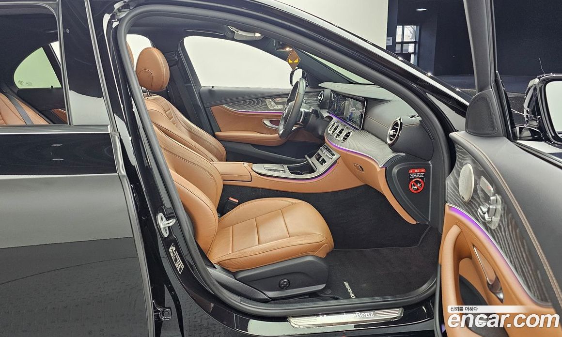 Mercedes Benz E-Class E350 4MATIC AMG Line