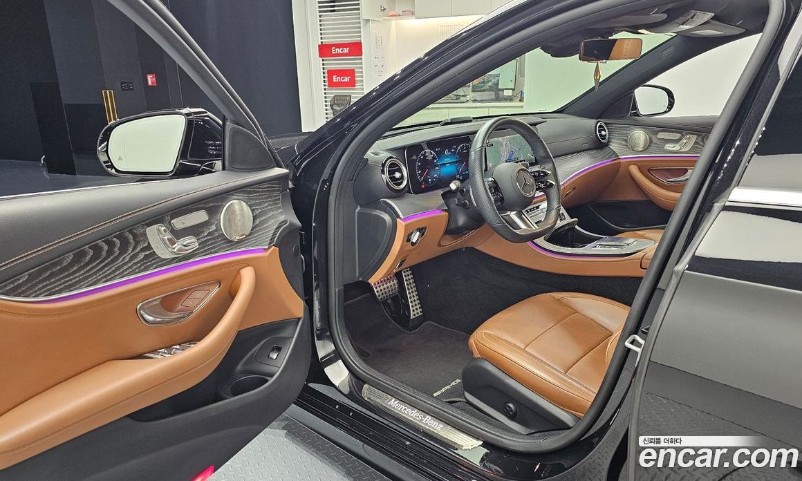 Mercedes Benz E-Class E350 4MATIC AMG Line
