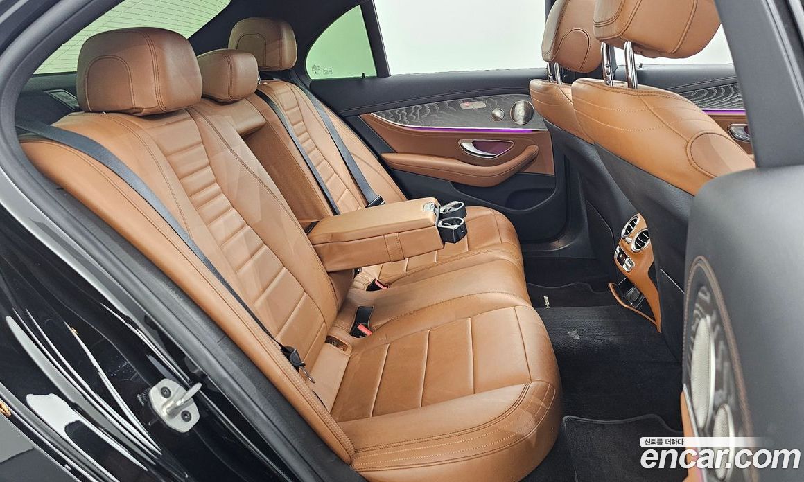 Mercedes Benz E-Class E350 4MATIC AMG Line