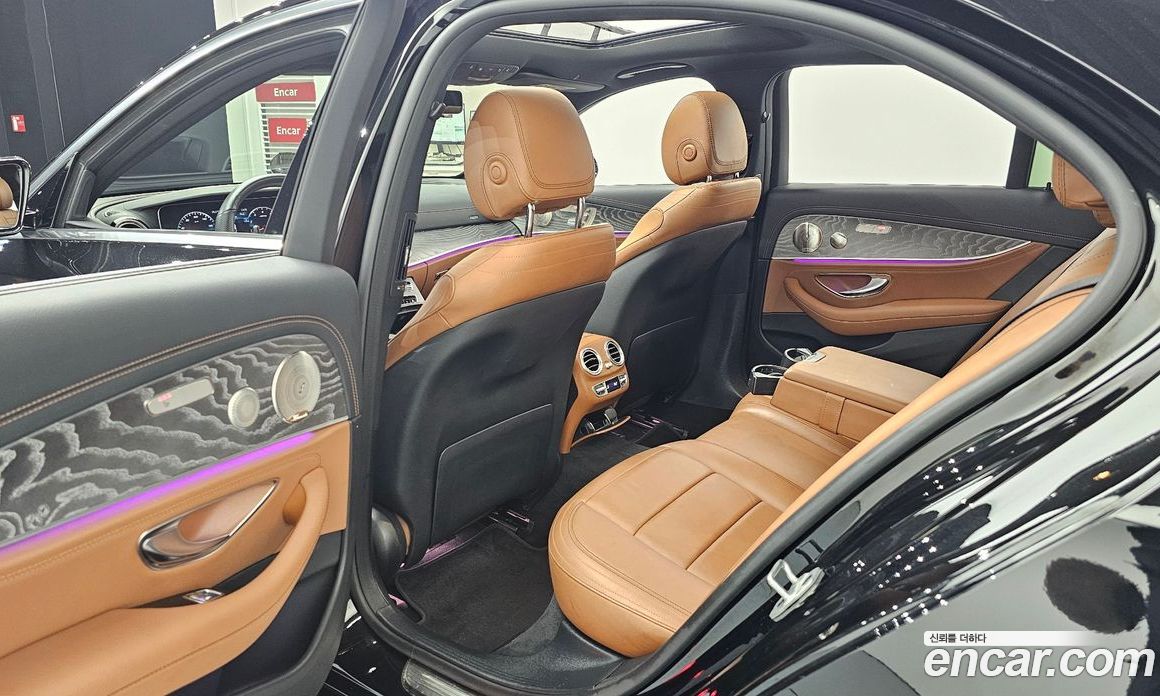Mercedes Benz E-Class E350 4MATIC AMG Line