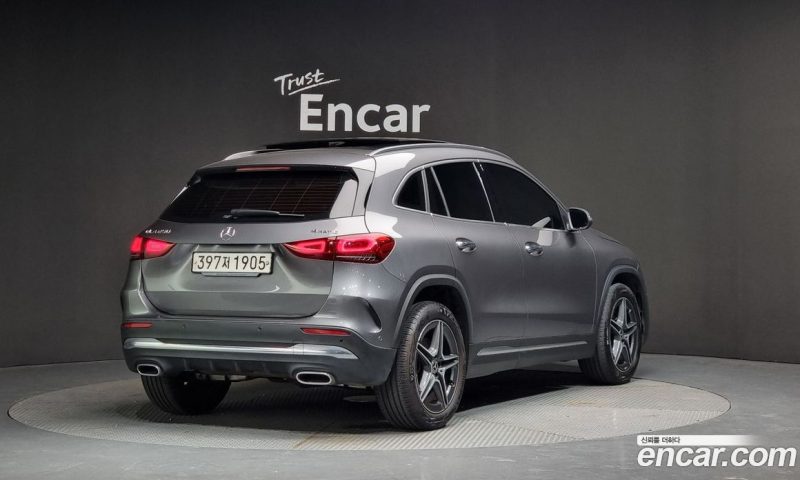 Mercedes Benz GLA-Class GLA250 4MATIC